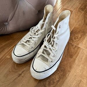 Converse Chuck Taylor All Star Lift Platform Canvas - Size Women’s US 8.5